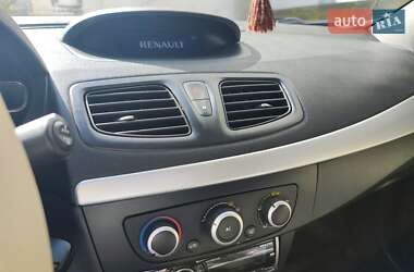 Седан Renault Fluence 2013 в 