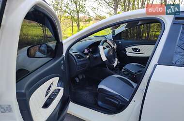Седан Renault Fluence 2013 в 