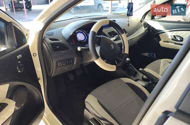 Седан Renault Fluence 2013 в 