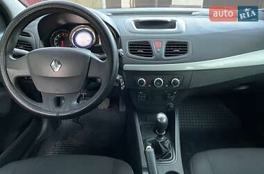 Седан Renault Fluence 2015 в 