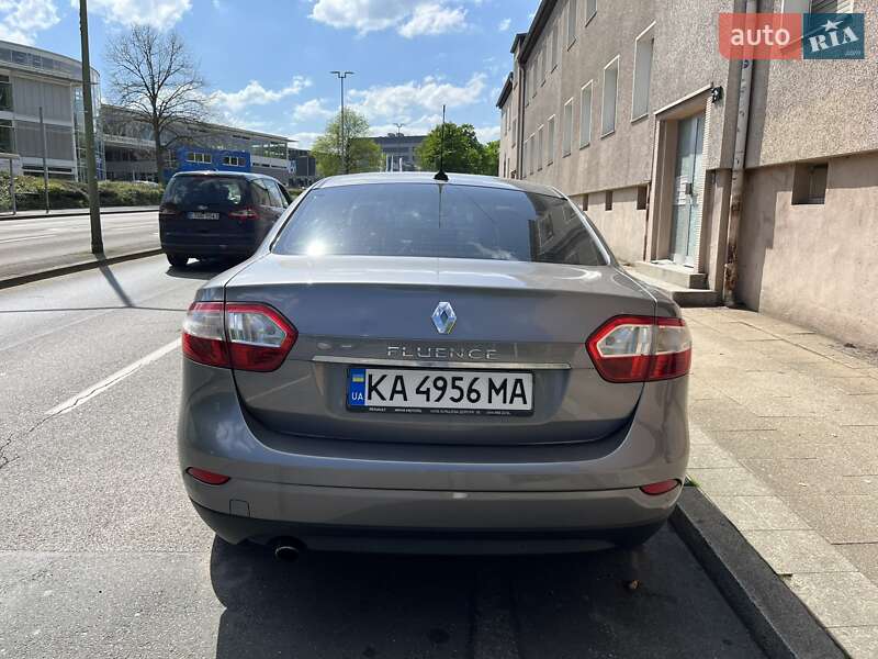 Седан Renault Fluence 2010 в Киеве