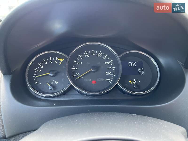 Седан Renault Fluence 2010 в Киеве