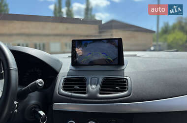 Седан Renault Fluence 2012 в 