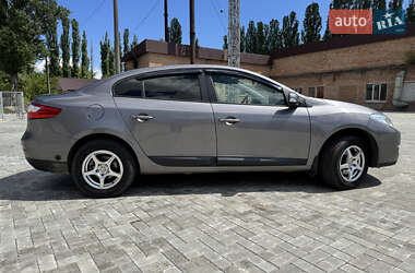 Седан Renault Fluence 2012 в 