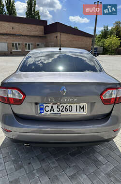 Седан Renault Fluence 2012 в 