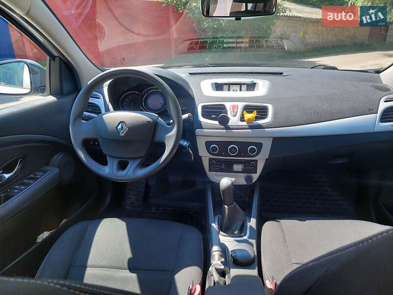 Седан Renault Fluence 2015 в Чернигове
