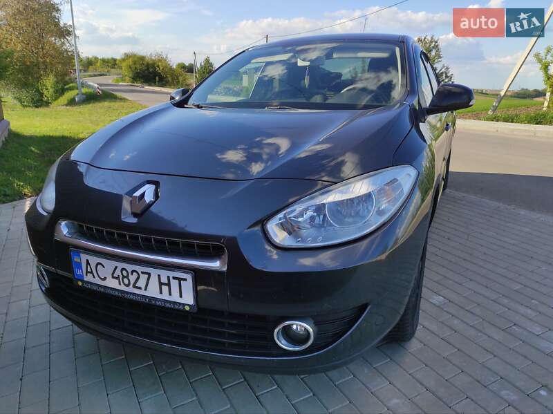 Седан Renault Fluence 2011 в 