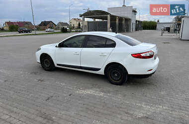 Седан Renault Fluence 2012 в Городку