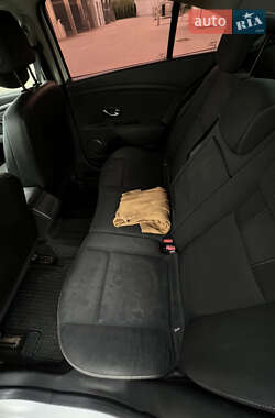 Седан Renault Fluence 2012 в 