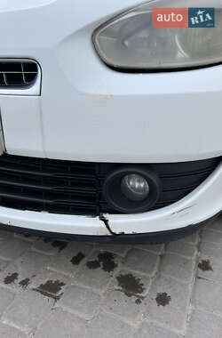 Седан Renault Fluence 2012 в 