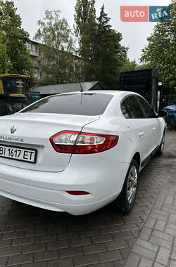 Седан Renault Fluence 2016 в 