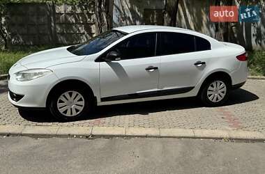 Седан Renault Fluence 2012 в 
