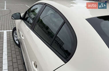 Седан Renault Fluence 2013 в 
