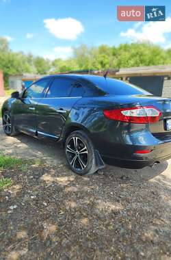 Седан Renault Fluence 2012 в 