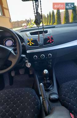 Седан Renault Fluence 2013 в 