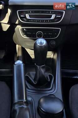 Седан Renault Fluence 2010 в 