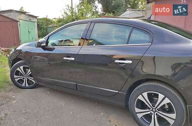 Седан Renault Fluence 2011 в 