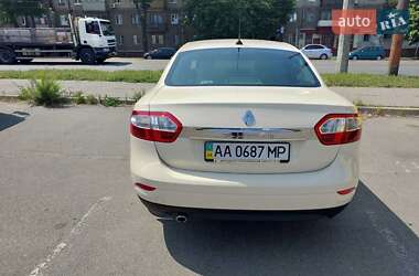 Седан Renault Fluence 2015 в 