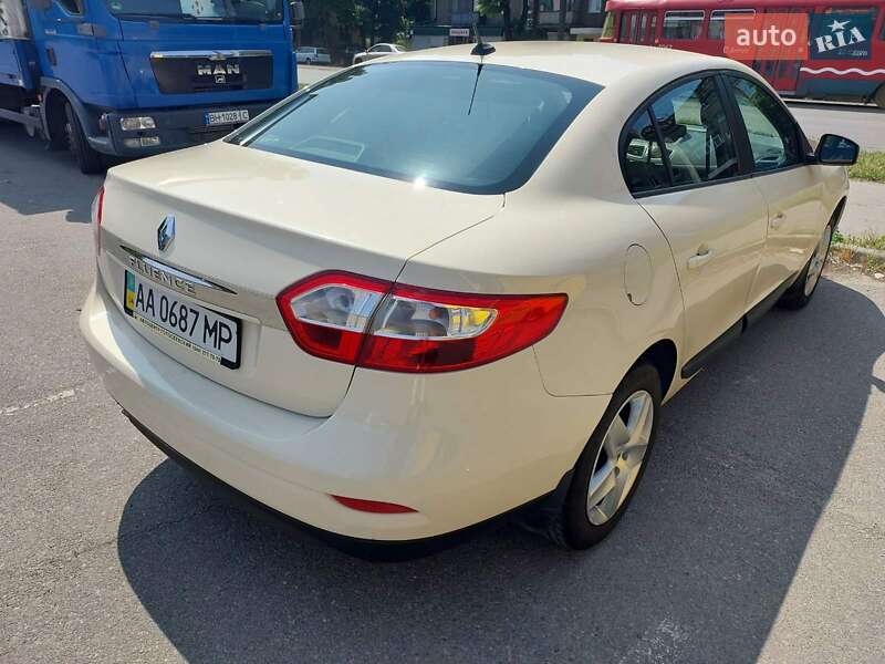 Седан Renault Fluence 2015 в Днепре