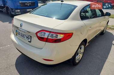 Седан Renault Fluence 2015 в 