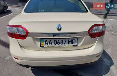 Седан Renault Fluence 2015 в 