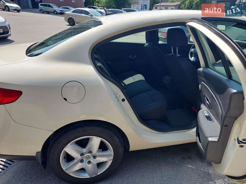 Седан Renault Fluence 2015 в Днепре