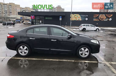 Седан Renault Fluence 2011 в 