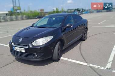Седан Renault Fluence 2011 в 