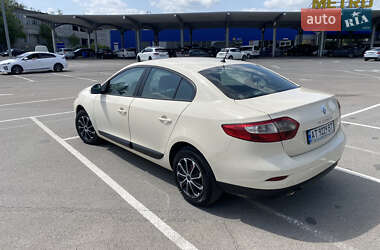 Седан Renault Fluence 2014 в 
