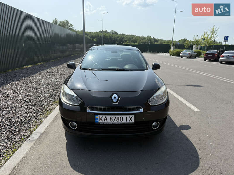 Седан Renault Fluence 2011 в Киеве