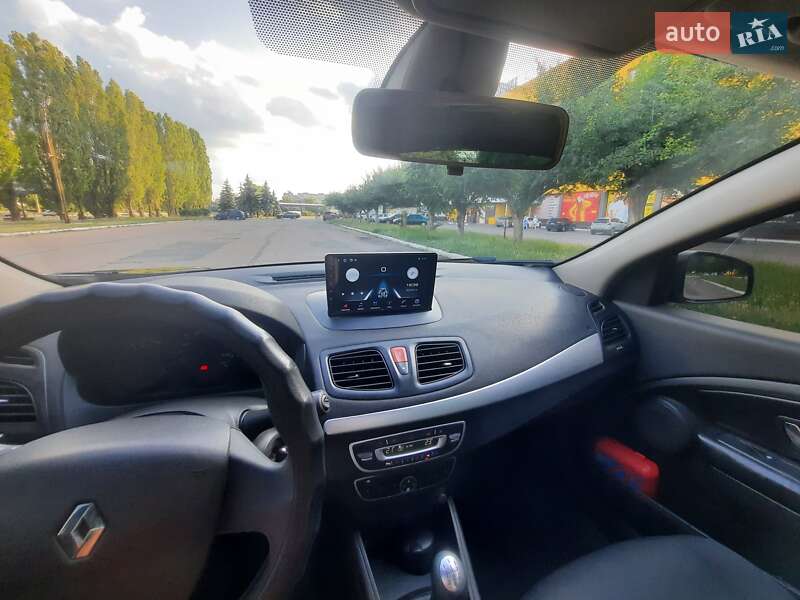 Седан Renault Fluence 2010 в Черкассах