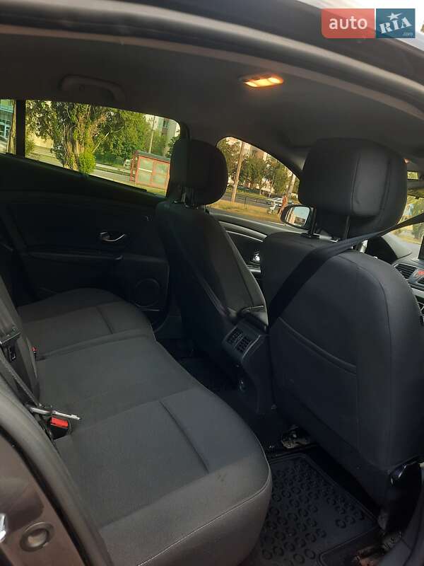 Седан Renault Fluence 2010 в Черкассах