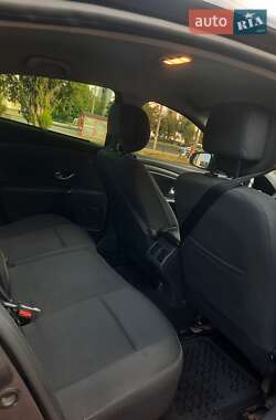 Седан Renault Fluence 2010 в 