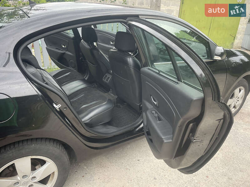 Седан Renault Fluence 2011 в Киеве