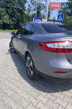 Седан Renault Fluence 2015 в 
