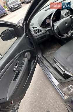 Седан Renault Fluence 2013 в 