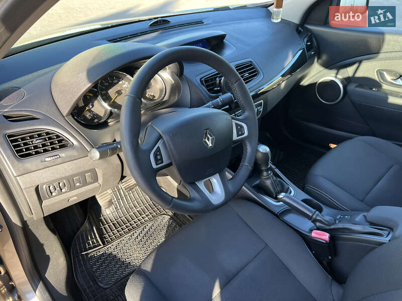 Седан Renault Fluence 2011 в Ивано-Франковске фото 14 Седан Renault Fluence 2011 в Ивано-Франковске