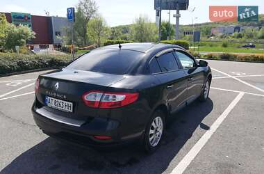 Седан Renault Fluence 2010 в 