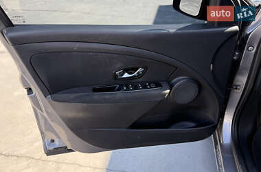 Седан Renault Fluence 2013 в 