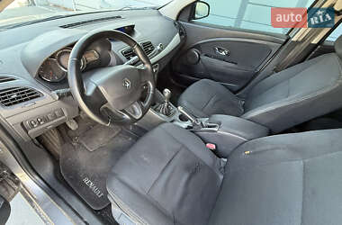 Седан Renault Fluence 2013 в 