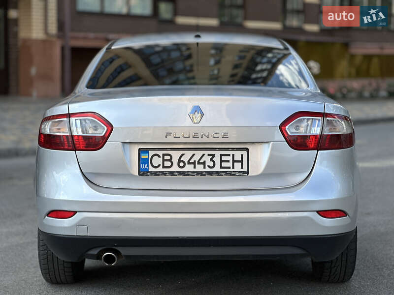 Седан Renault Fluence 2011 в Чернигове