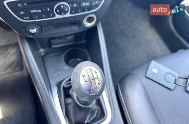 Седан Renault Fluence 2010 в 
