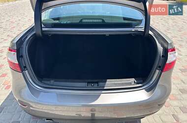 Седан Renault Fluence 2010 в 