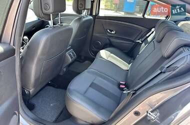 Седан Renault Fluence 2010 в 