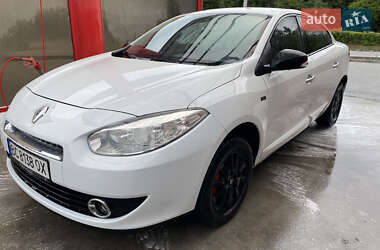 Седан Renault Fluence 2012 в 