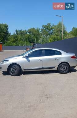 Седан Renault Fluence 2011 в 