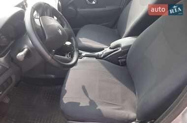 Седан Renault Fluence 2011 в 
