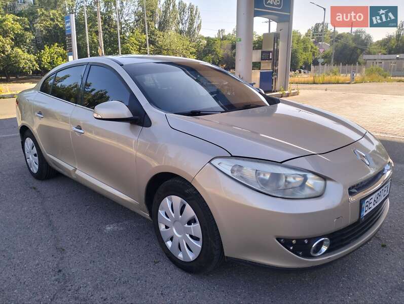 Седан Renault Fluence 2010 в 