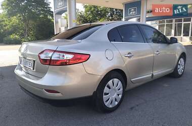 Седан Renault Fluence 2010 в 