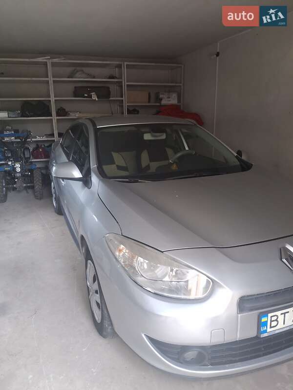 Седан Renault Fluence 2011 в Львові